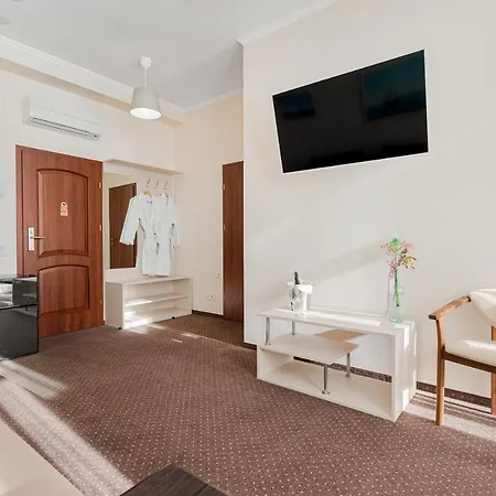 Otel 52 3*
