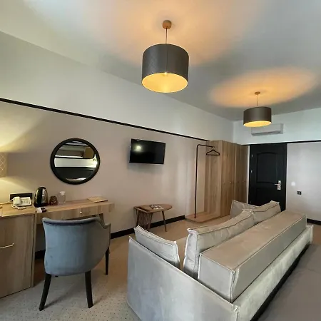 52 Otel Odessa
