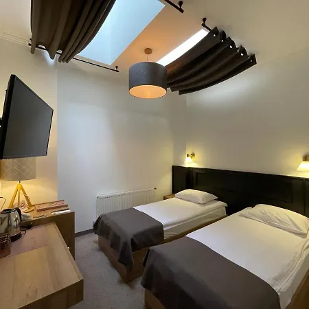 52 Hotel