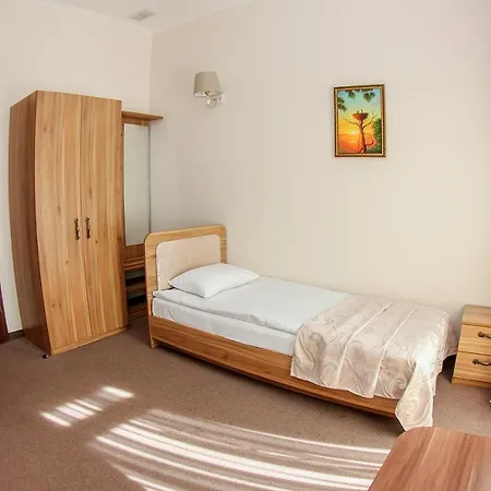 52 Otel 3*