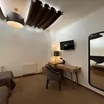 52 Hotel 3*