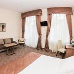 52 3* Odesa