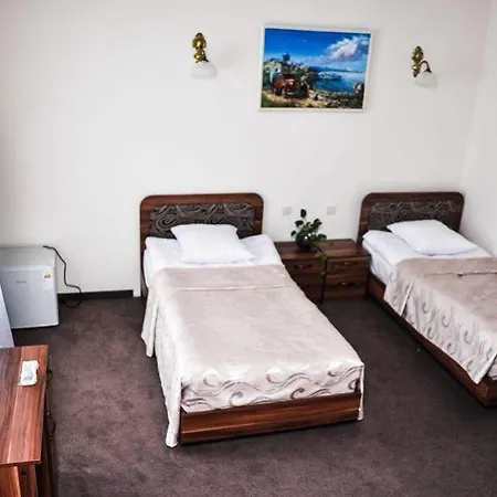 52 Hotel